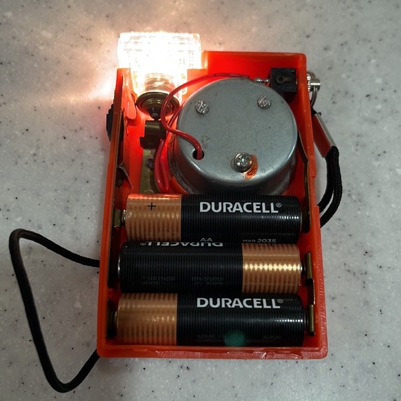 Vintage S.O.S Buzzer~Burglar Alarm & Light~NIB~Made in Hong Kong - Picture 12 of 12